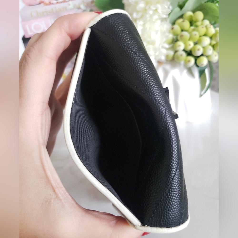 Authentic Pre-owned Yves Saint Laurent Grain De Poudre Compact Envelope Wallet - Picture 6 of 12